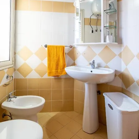 A' Lanterna * ليكاتا