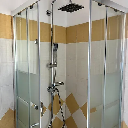 A' Lanterna شقة *